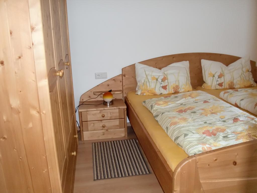 Ausserangistlhof Campo Tures Kamer foto