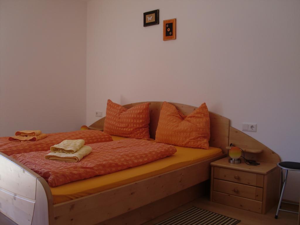 Ausserangistlhof Campo Tures Kamer foto