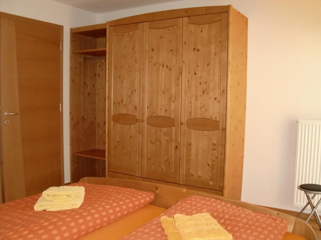 Ausserangistlhof Campo Tures Kamer foto