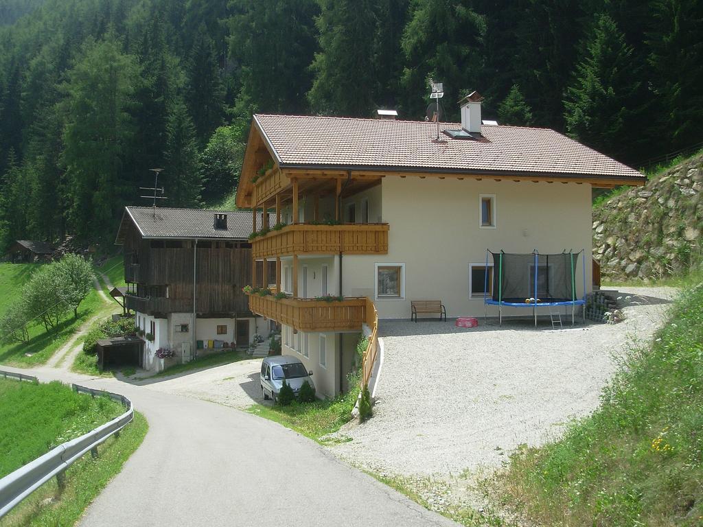 Ausserangistlhof Campo Tures Buitenkant foto