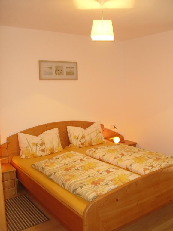 Ausserangistlhof Campo Tures Kamer foto